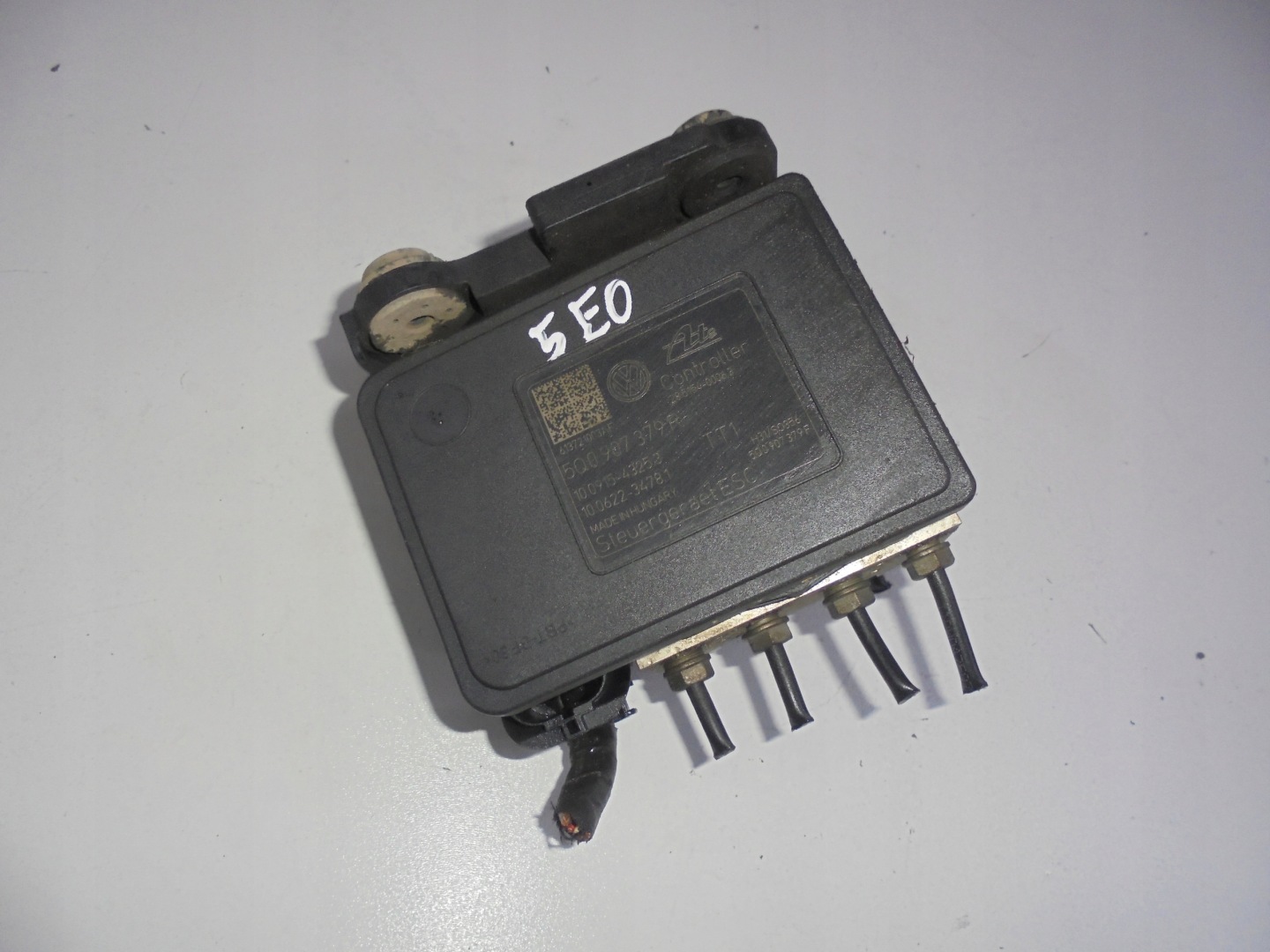 SKODA OCTAVIA III GOLF VII AUDI A3 8V control unit pump ABS 5Q0907379R