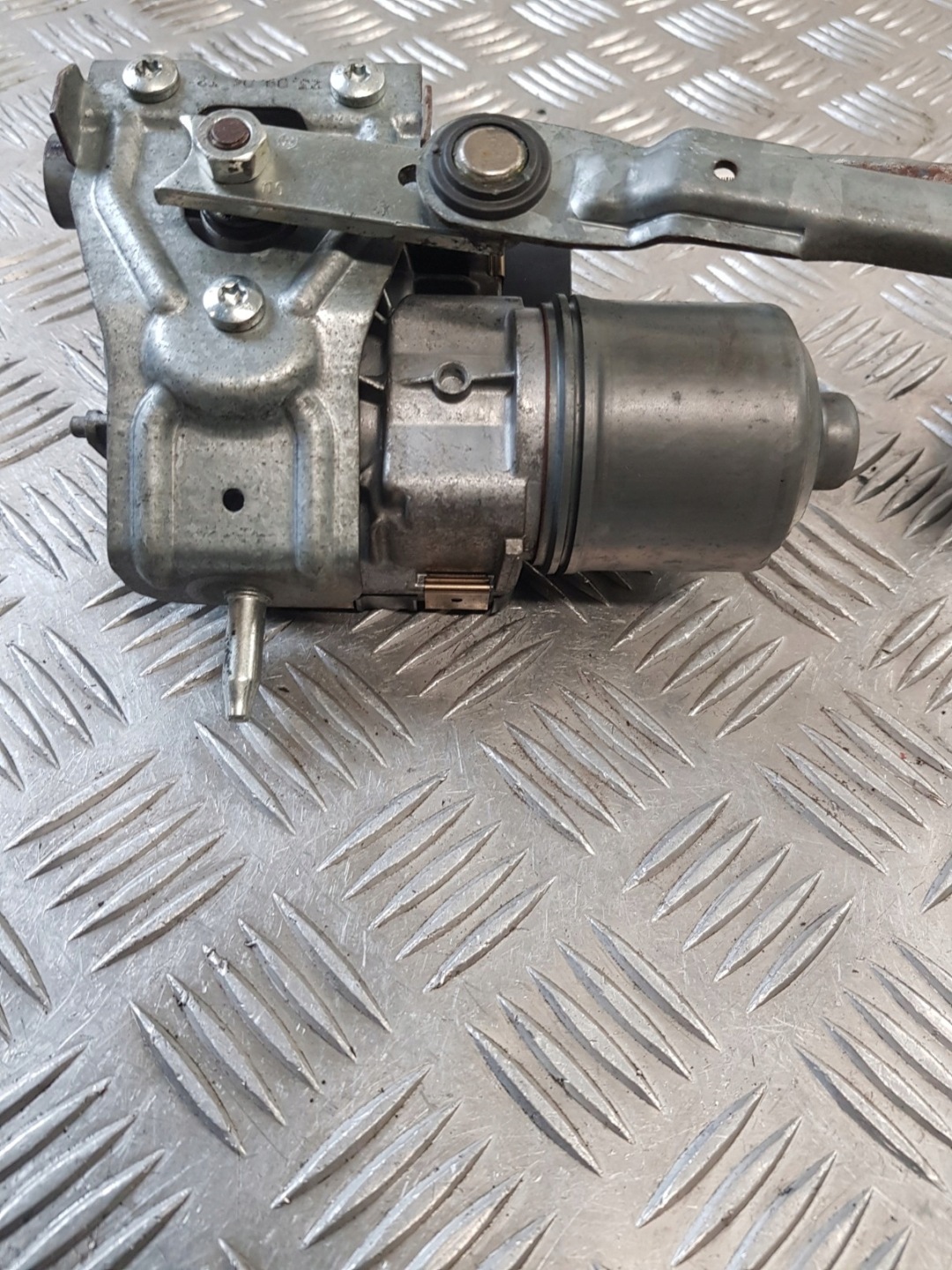 wiper mechanism left front 5P0955119A SEAT ALTEA 05R