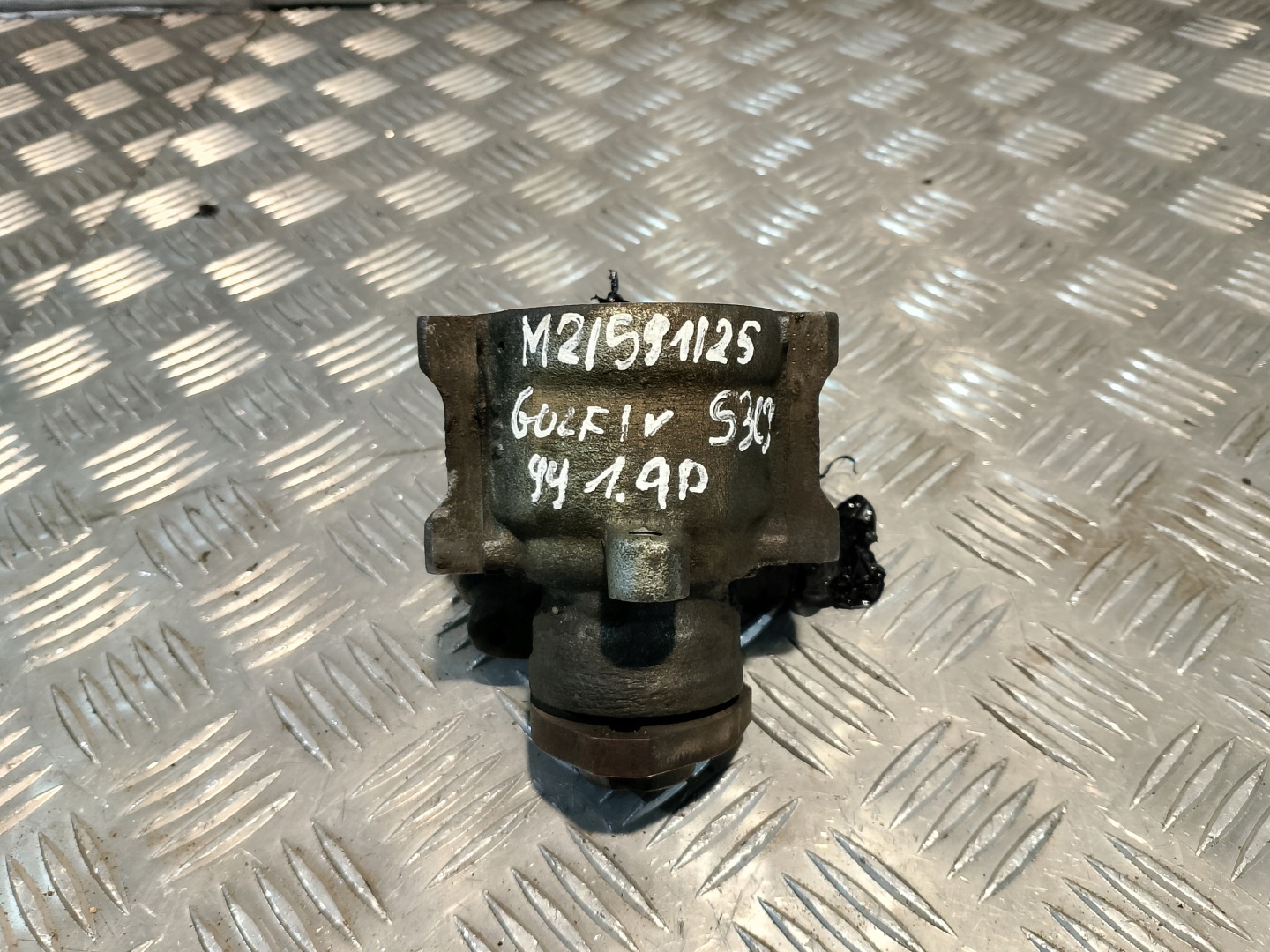 Pompa servosterzo VW VOLKSWAGEN GOLF IV 4 1.9 D