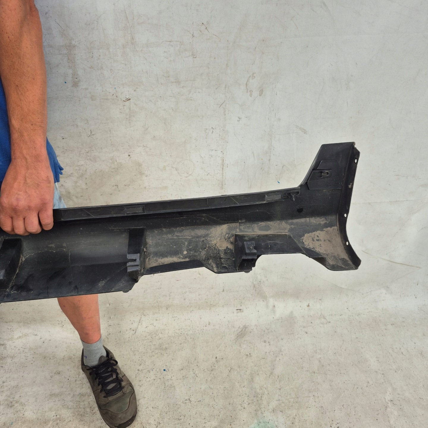 VOLVO XC60 and 1 LIFT 13-17 moulding threshold right threshold right