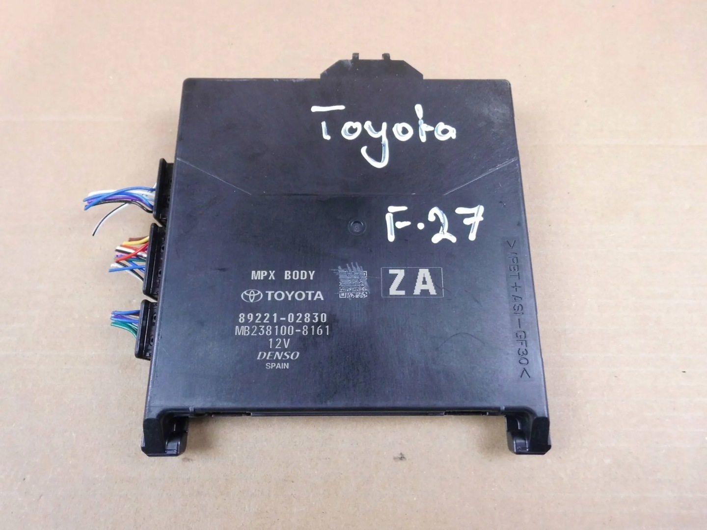 Toyota Corolla XII E21 control unit module MPX BODY 89221-02830