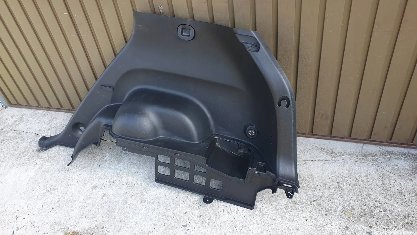 SsangYong Korando 3 III 10- side upholstery boot right
