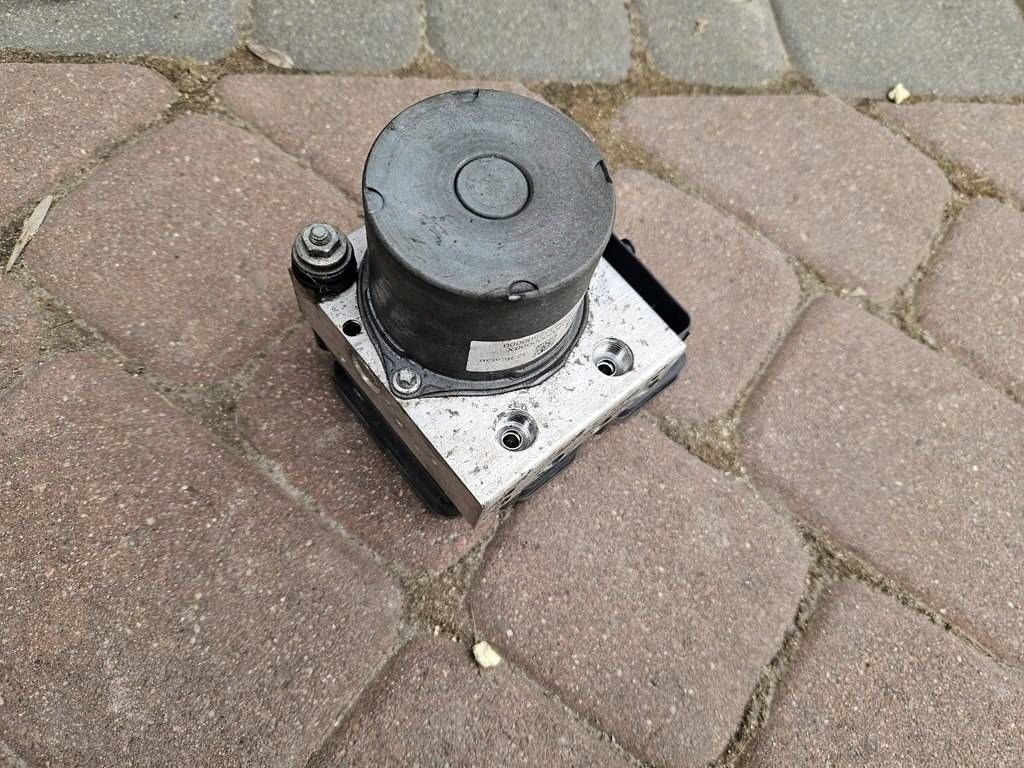 pump ABS control unit brake Opel Insignia B 84502893
