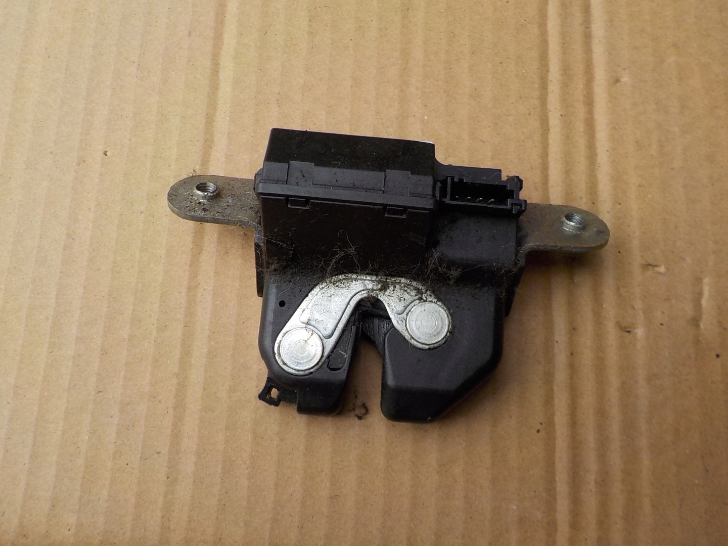 lock bonnet rear part fiat bravo II 55701971