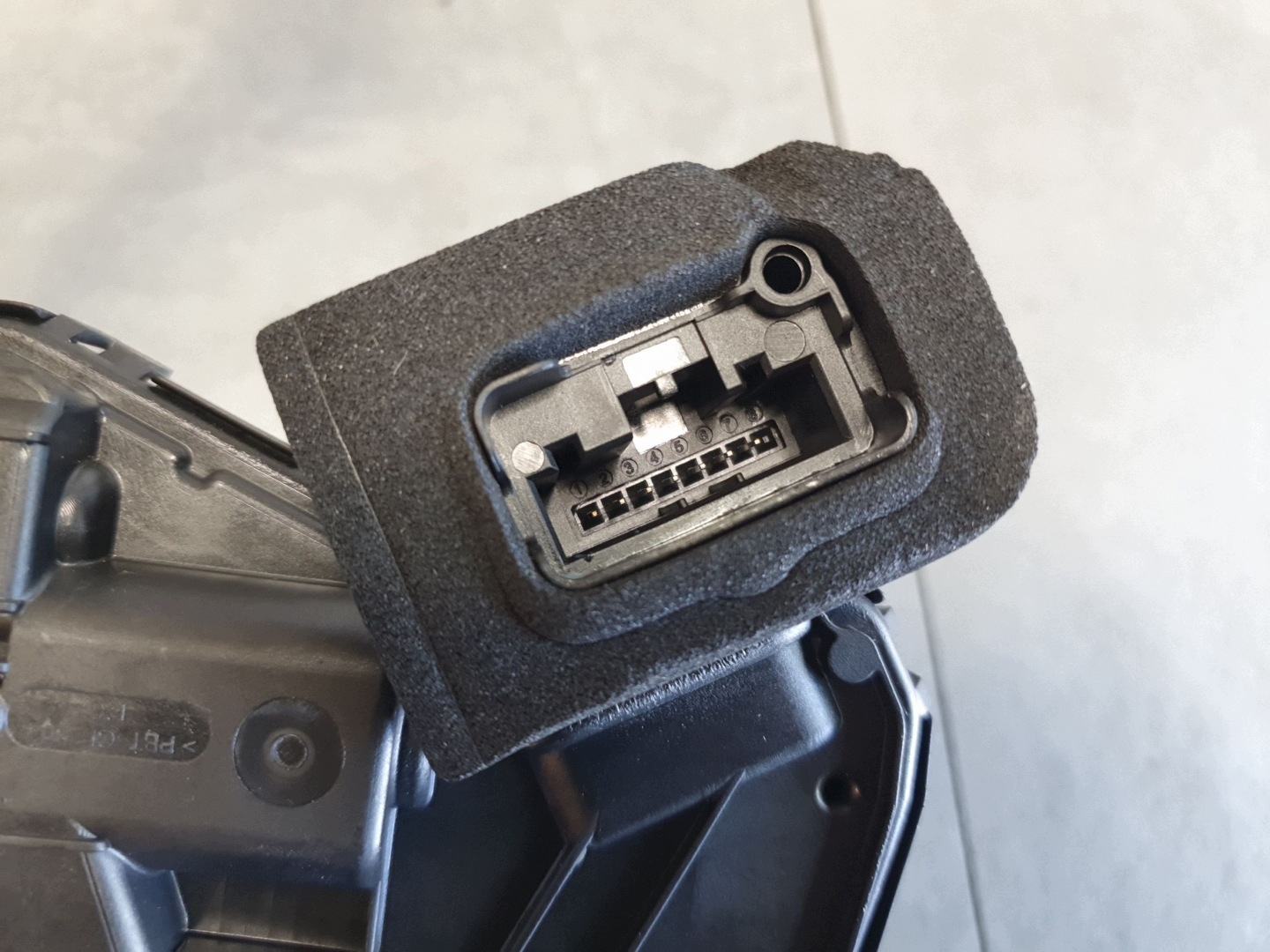 Audi A3 8Y lock door right rear part 5TA839016P