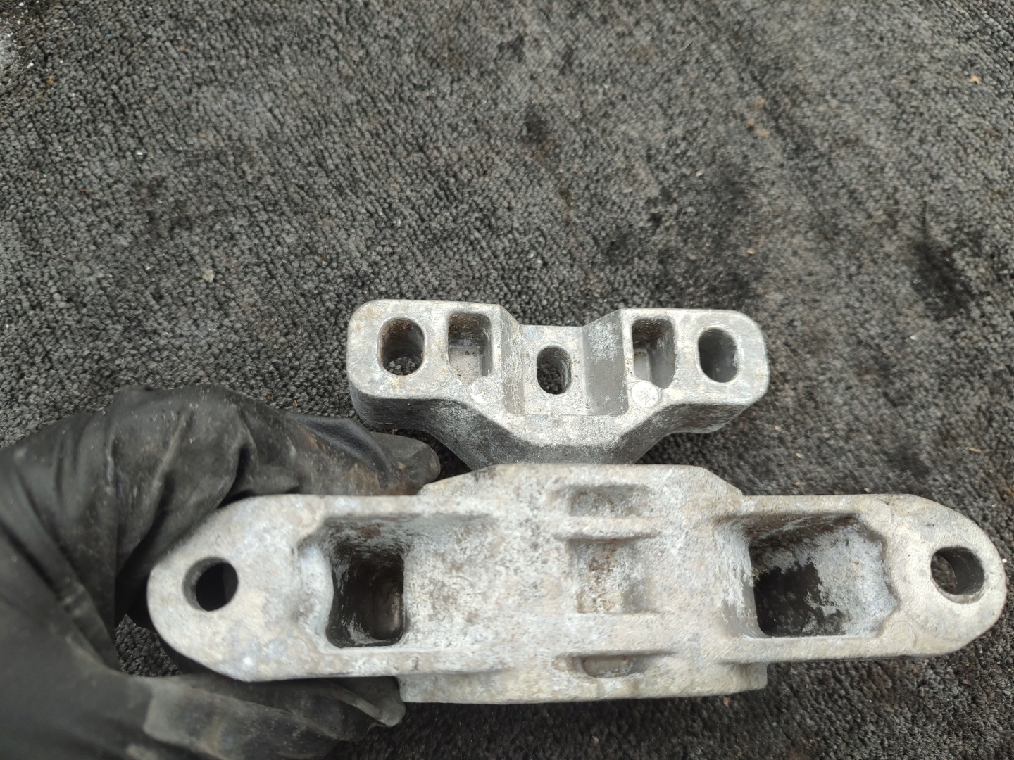 holder engine mount VW UP SKODA CITIGO 1S0199262