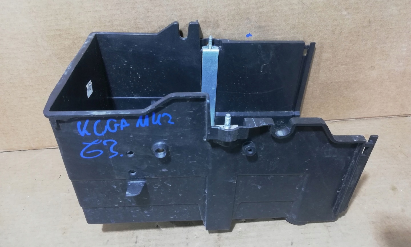 Ford Kuga MK2 II Lift pobudowa akumulatora Blende Abdeckung