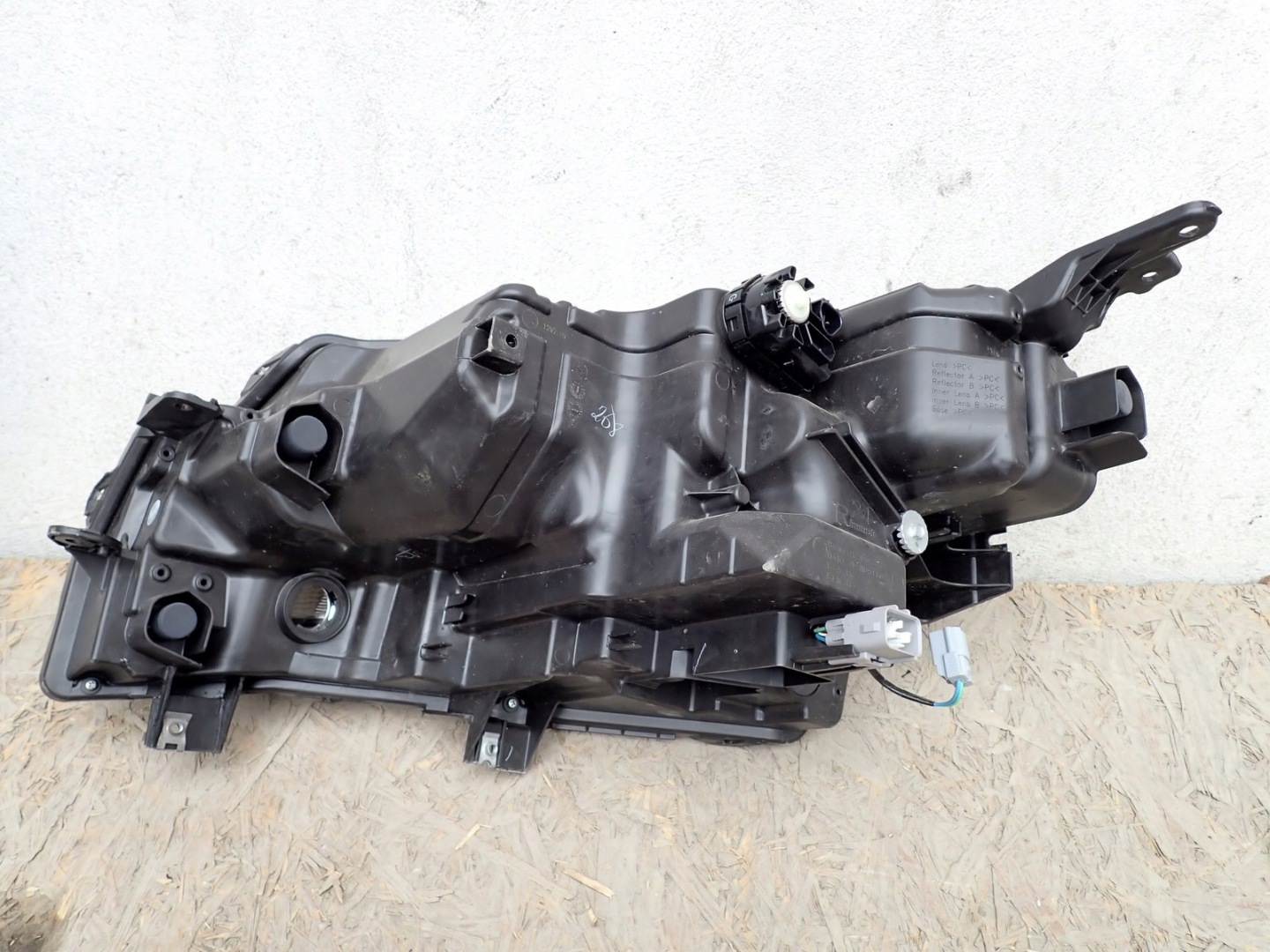 light right REFLEKTOR right FULL LED SUZUKI VITARA 3 III LY LIFT 2024