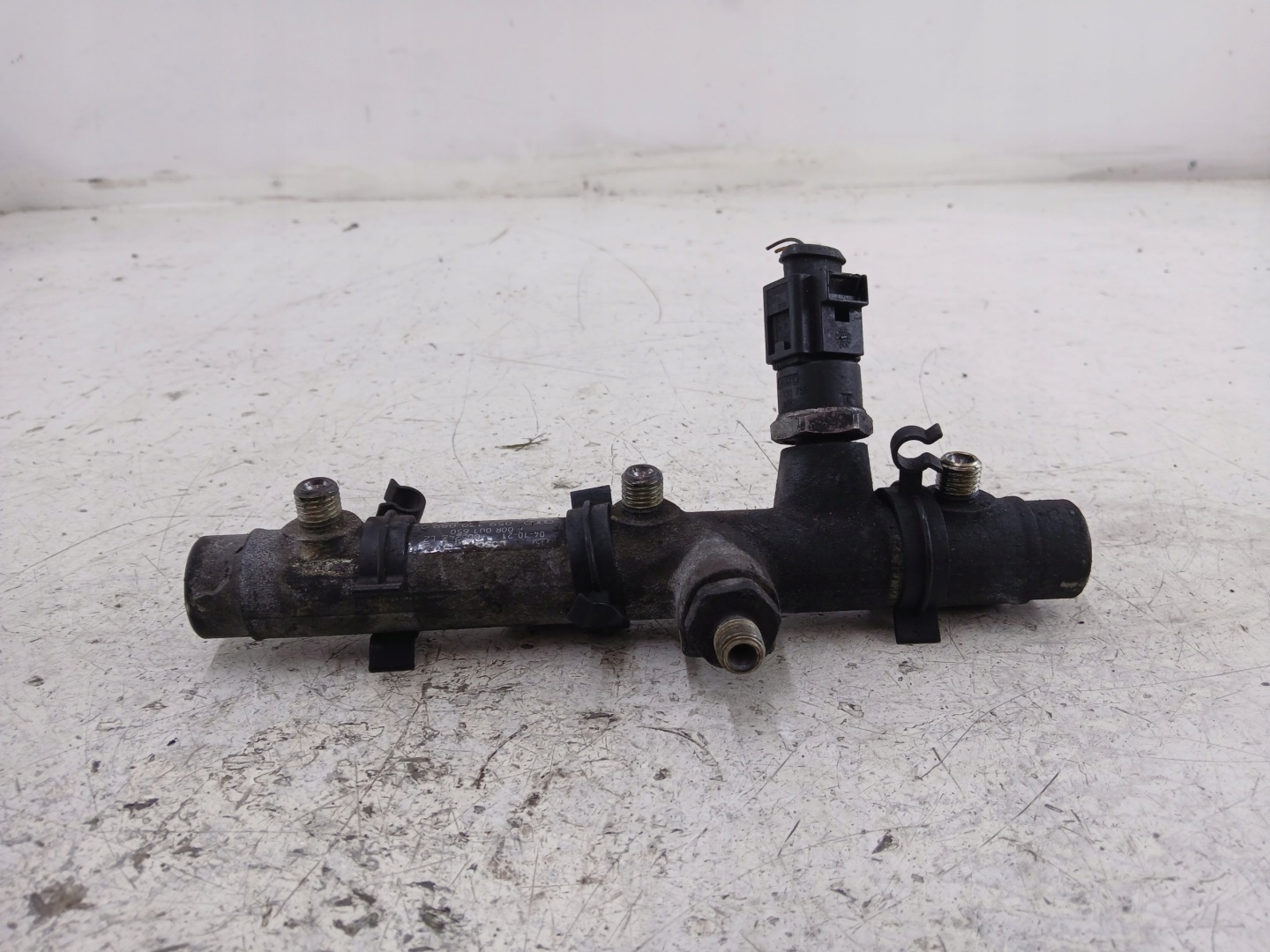 AUDI A4 B7 A6 C6 Q7 4L 3.0 TDI injection ramp 059130089D