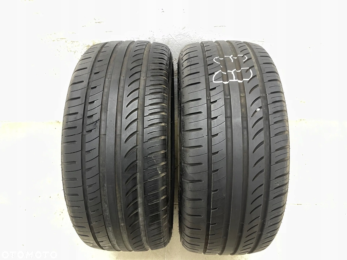 2X tyres 2 SZT Runway Performance 926 225/40 R18 92W XL