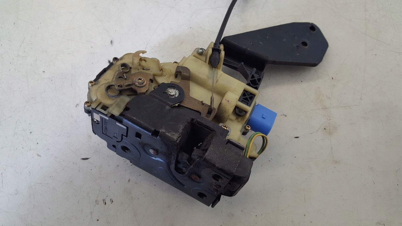 lock door left front 3B1837015AM VW T5