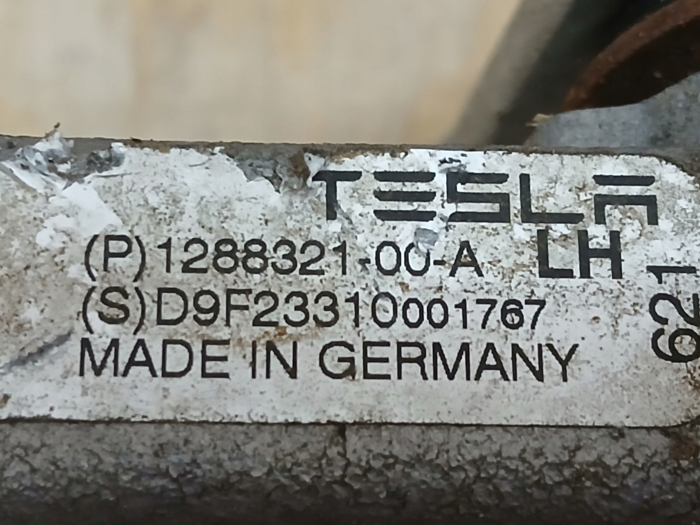 swing left front TESLA Y 1188311-00-F