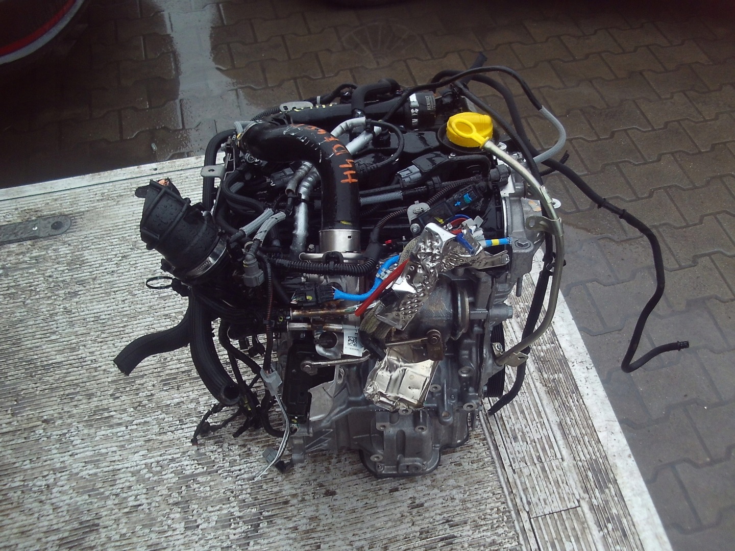 engine complete NISAN RENAULT H4DF480 10 TYSKM