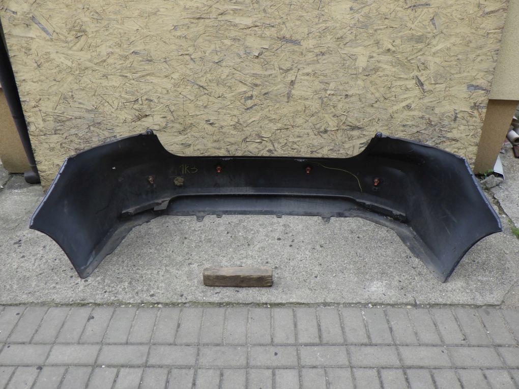 TOYOTA COROLLA E21 sedan 18- stoßstange hinten