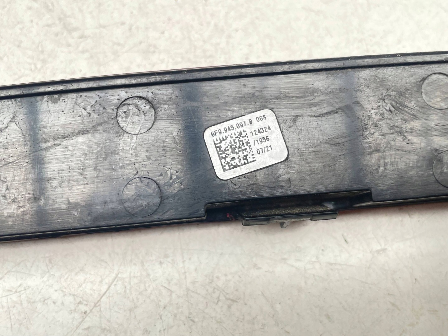 Seat Arona Trzecie light stop stopu 6F9945097B !J