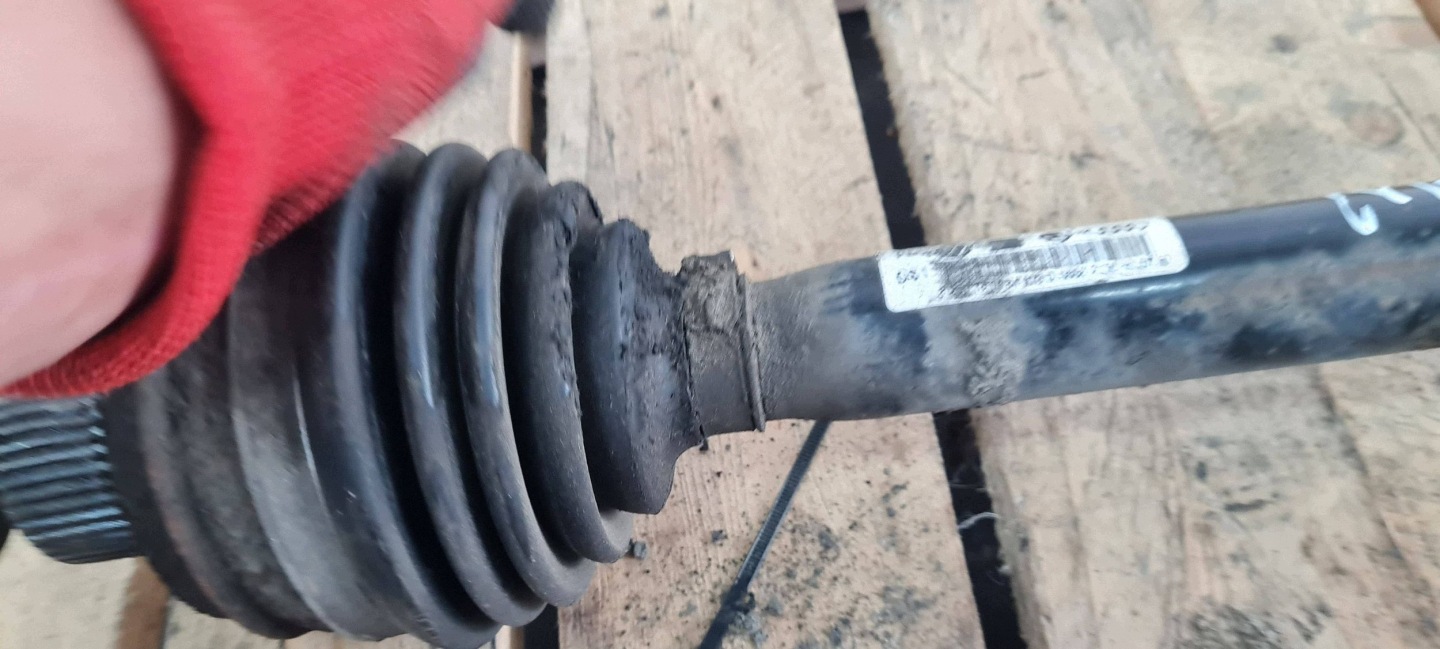 Q5 8R semi-axis semi-axis front left right MANUAL 2.0 TDI 8R0407271B
