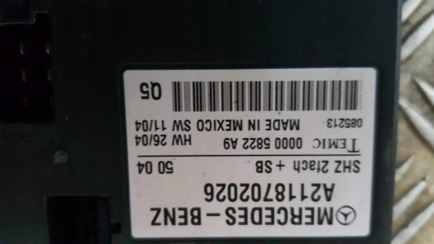 MERCEDES E-KLASA W211 module control unit seat A2118702026