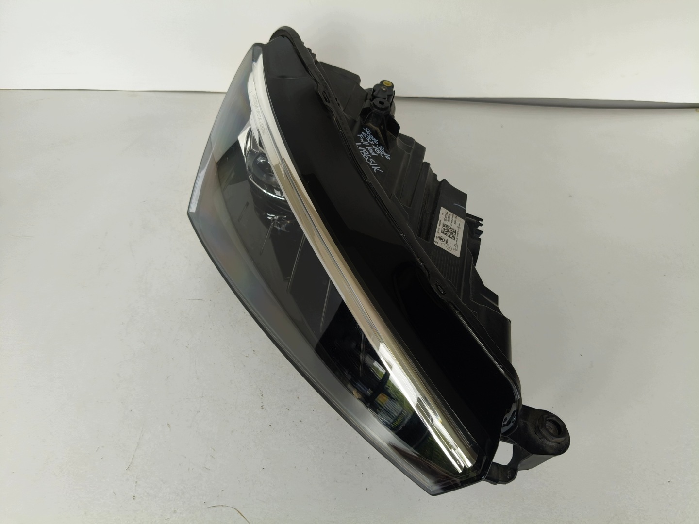 light right REFLEKTOR SKODA SCALA 657 18- FULL LED