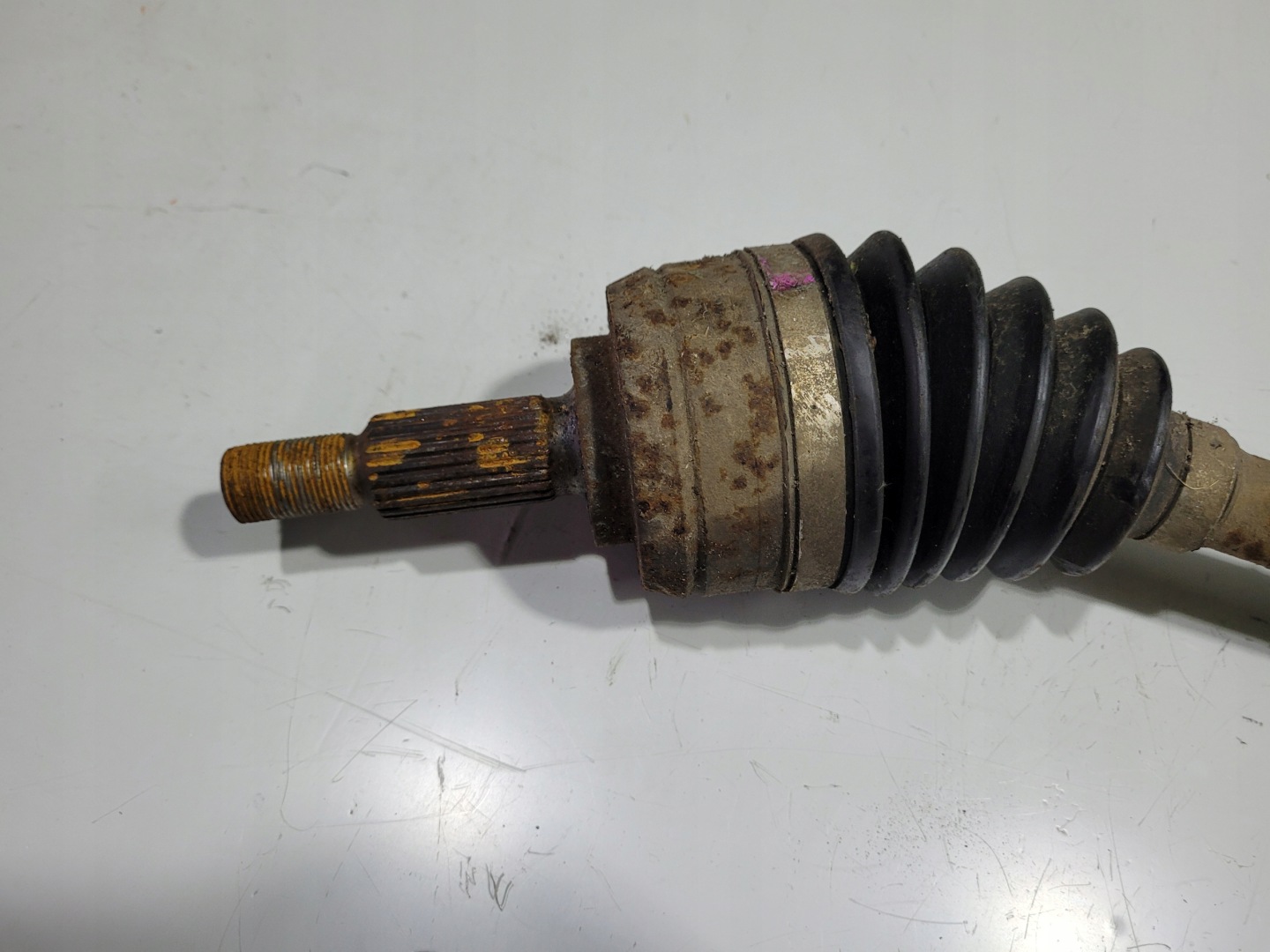 semi-axis left short. RENAULT MEGANE III 1.5 DCI