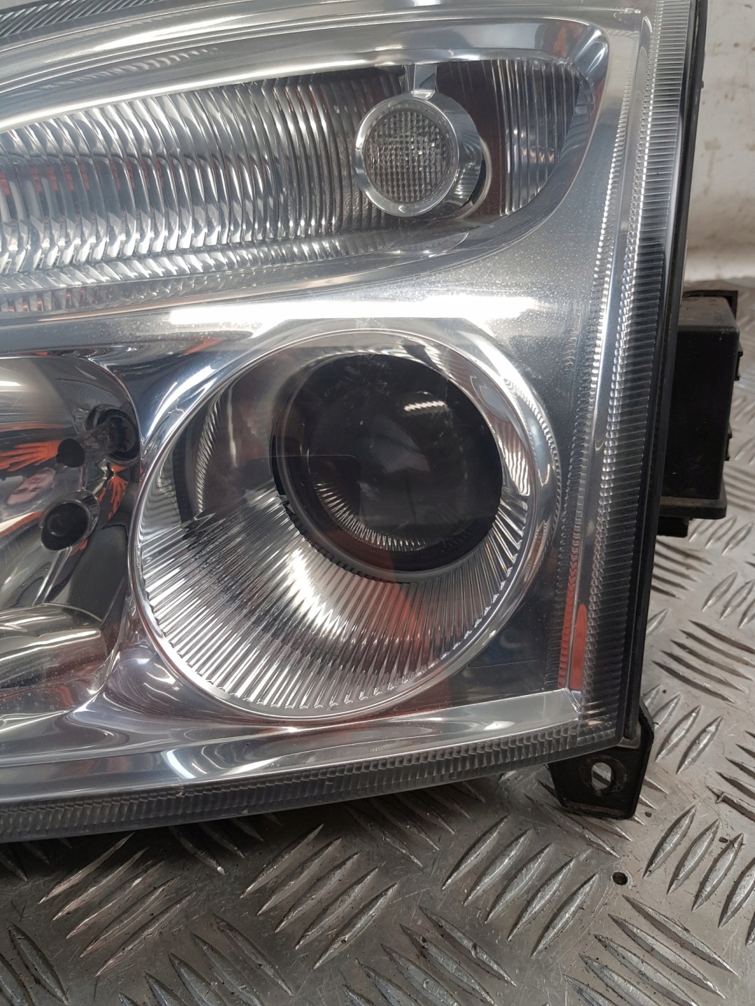 light left front 15588700 + module 24417112 OPEL VECTRA C 03R- EUROPA