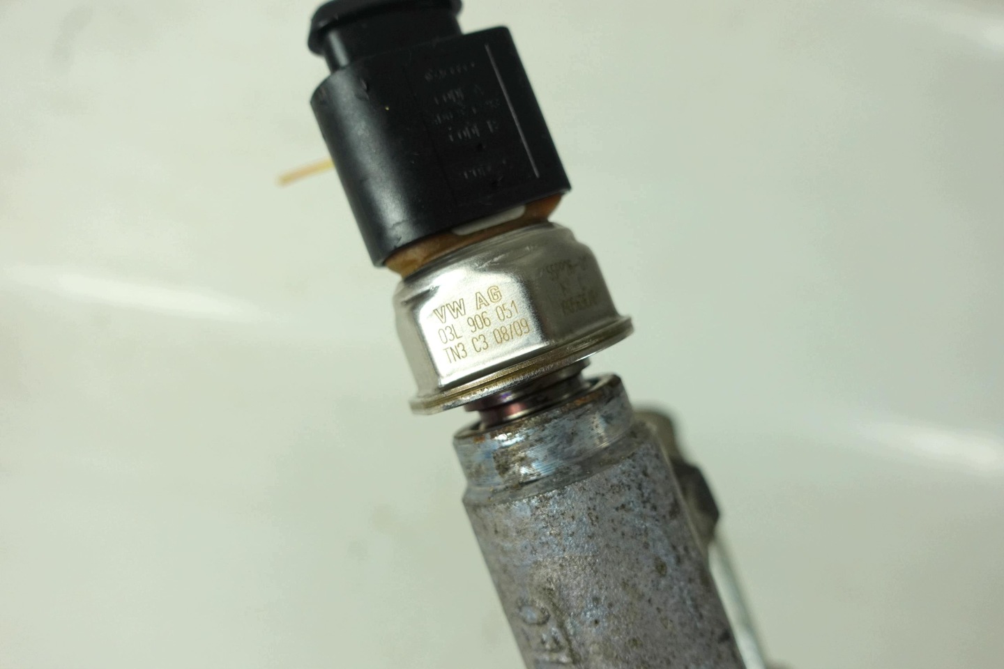 sensor sensor kraftstoffverteiler einspritzleiste SEAT EXEO AUDI A3 A4 B8 2.0 TDI 03L130089A