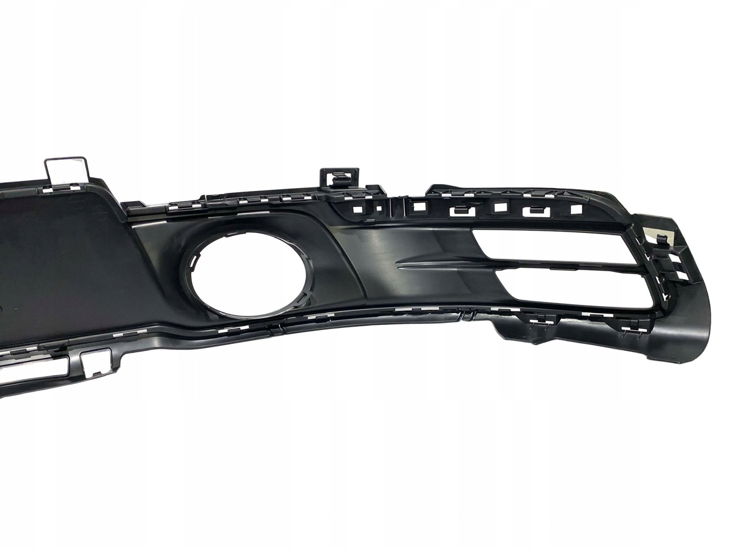 PORSCHE 992 Heckspoiler Blende Abdeckung der Stoßstange 992807983C