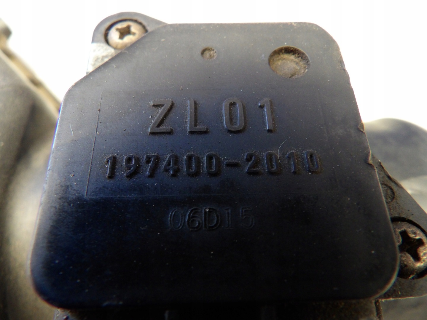 Mazda 323 BJ flow meter + cover ZL01 197400-2010