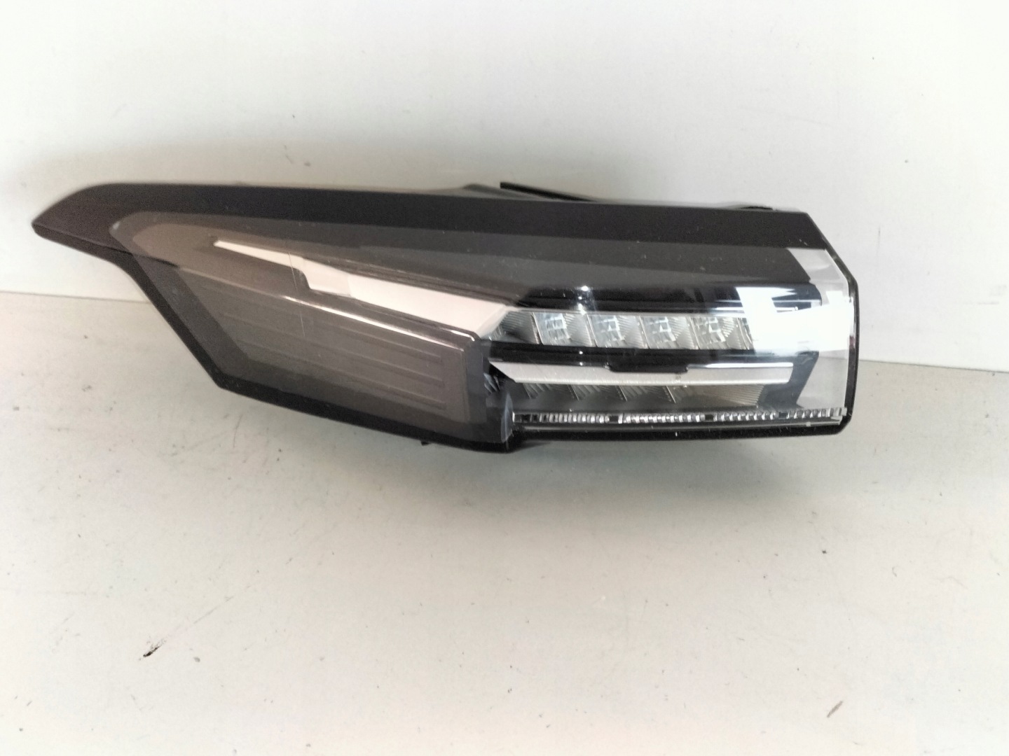 light rear rear part left PEUGEOT 308 III T10 21- LED
