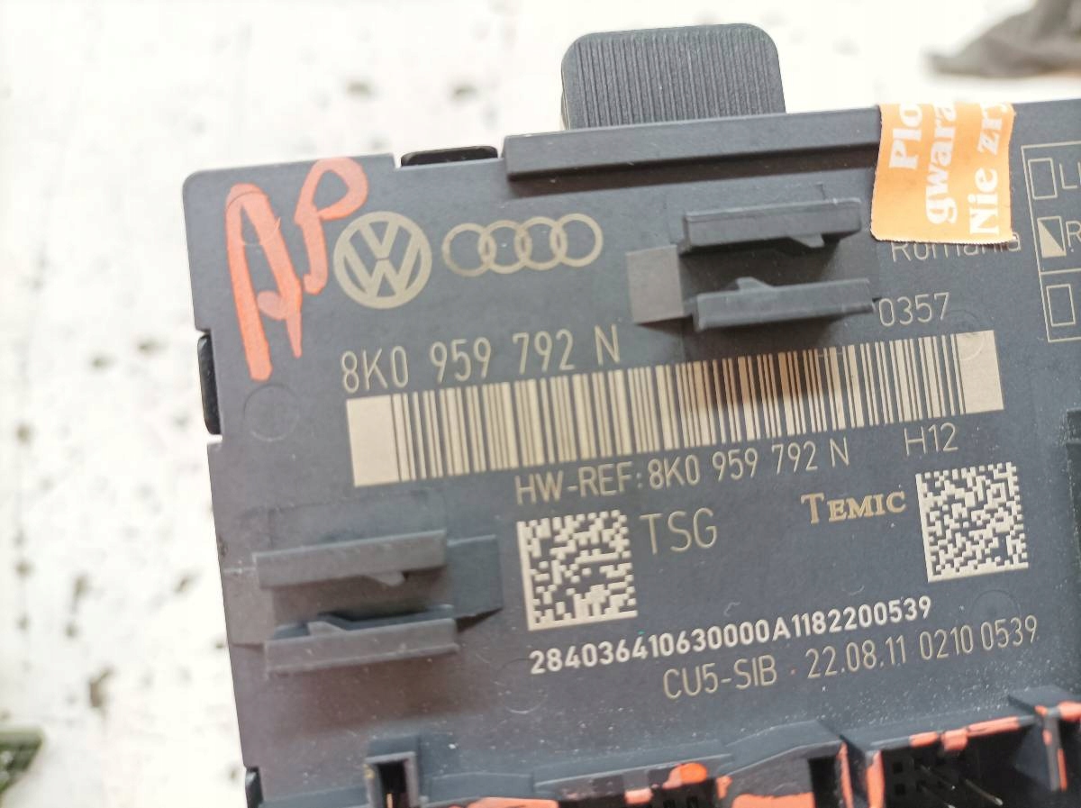 module door front left right 8K0959792N 8K0959793N Audi A4 IV (2008-15) B8