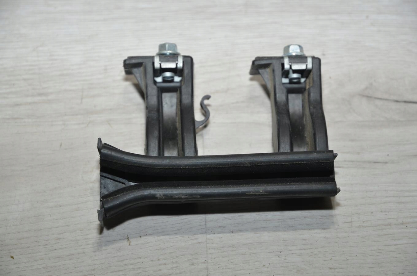 support windows right front Peugeot Partner III lift