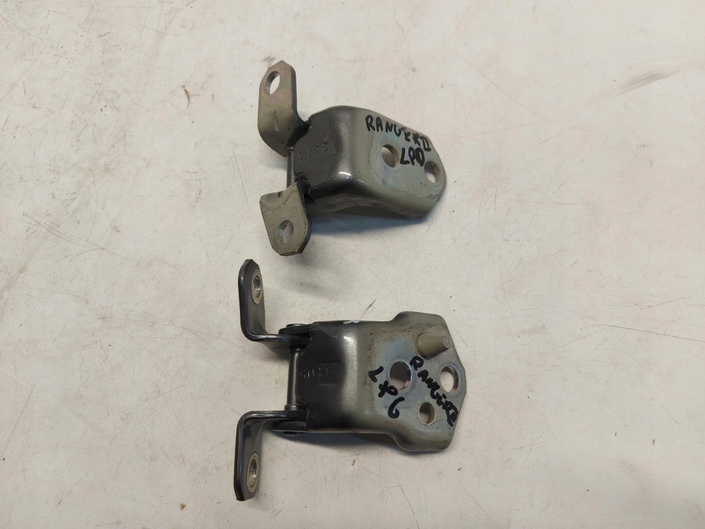 Ford Ranger VI 6 hinge door front left gora dol komplet