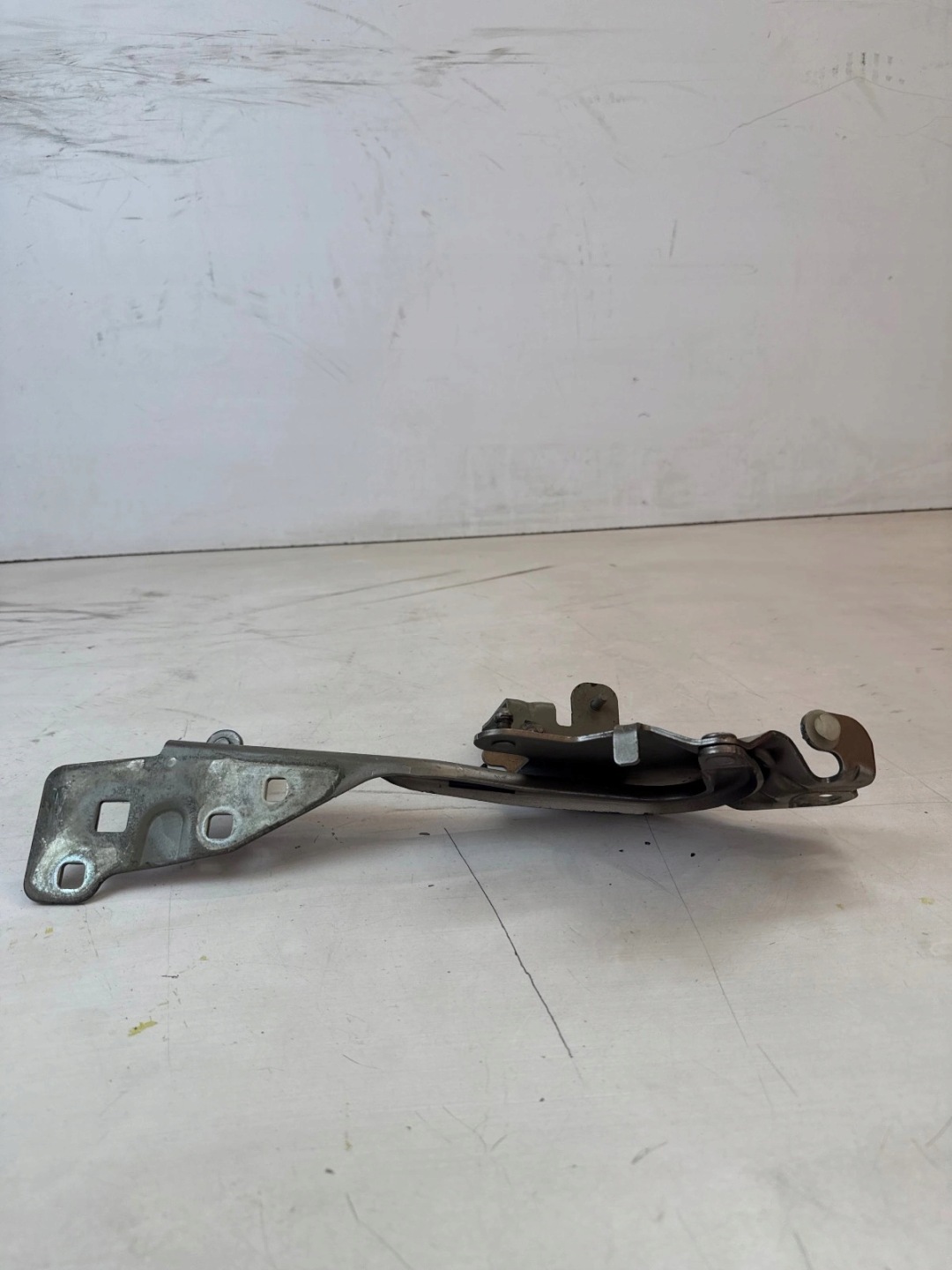hinge bonnets front front right Renault Scenic III