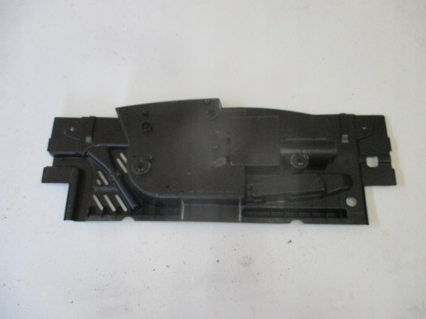 boot floor well MERCEDES GLB A2478903300