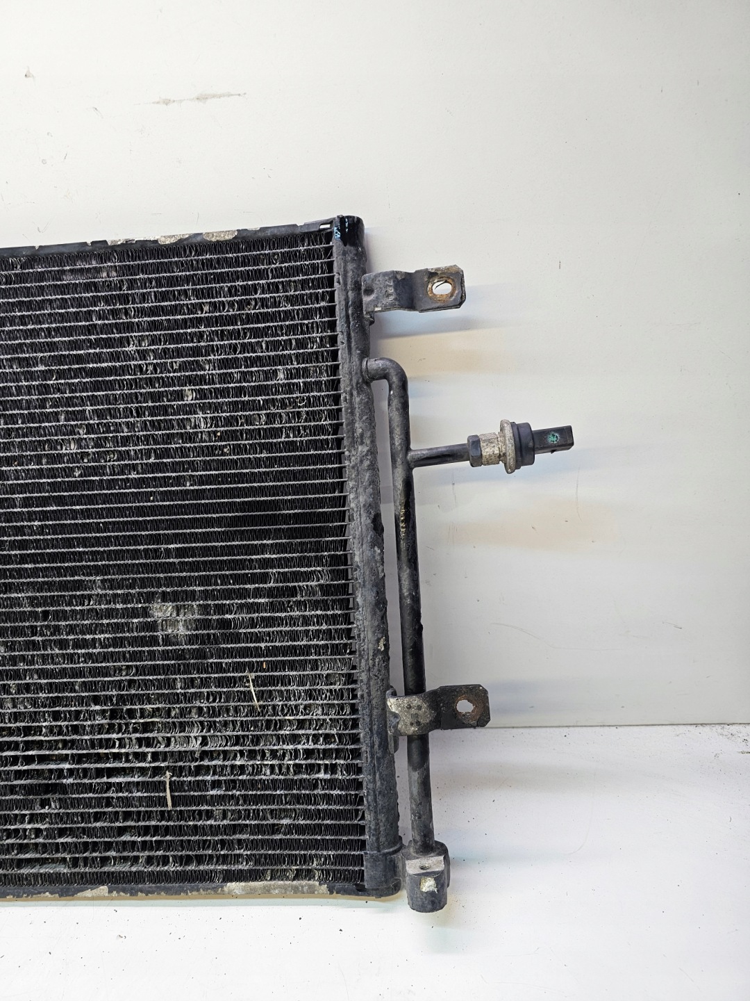 radiateur climatisation AUDI A4 B7 8E0260401T