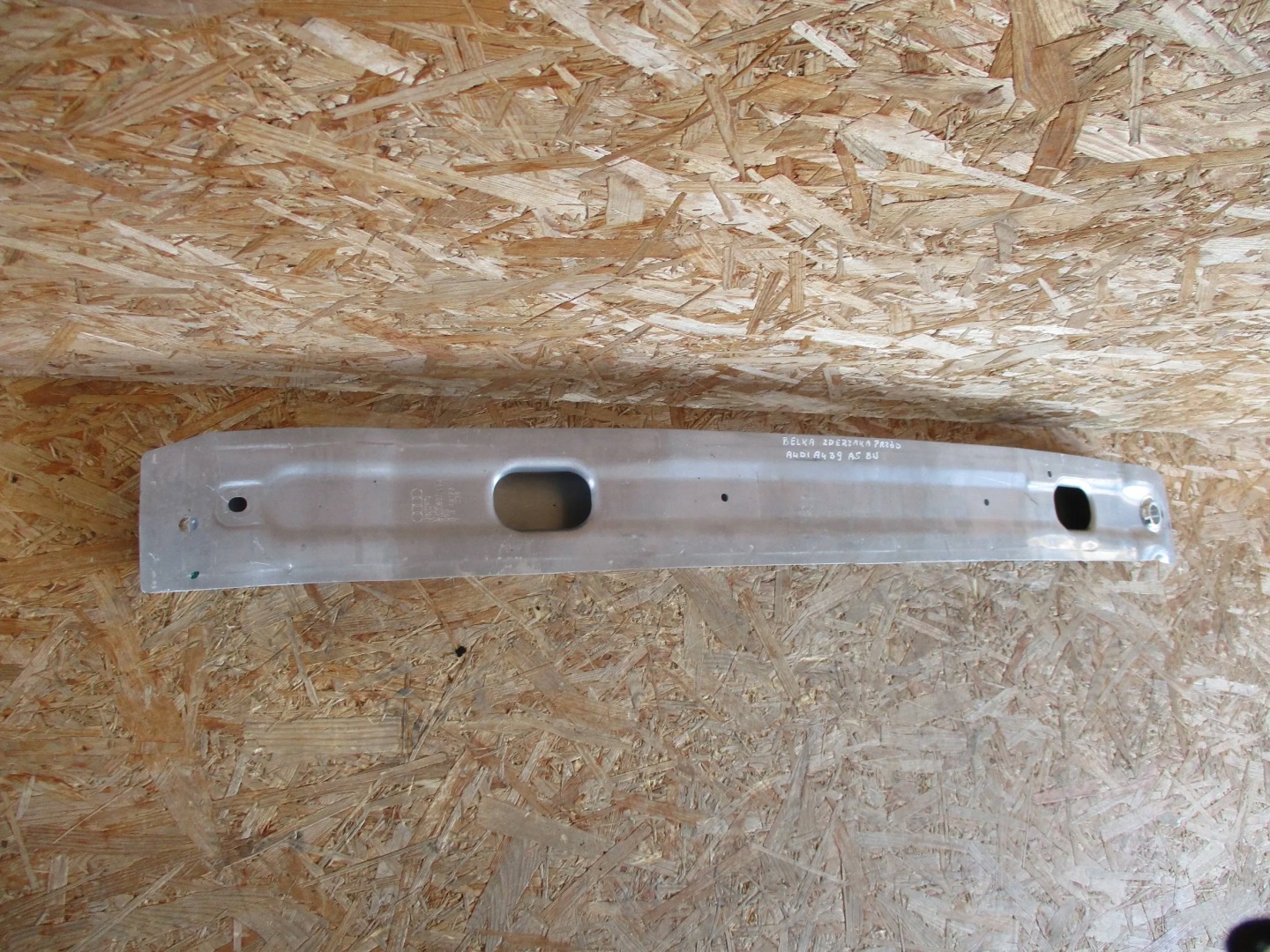TRAVERSA PARAURTI ANTERIORE AUDI A4 B9