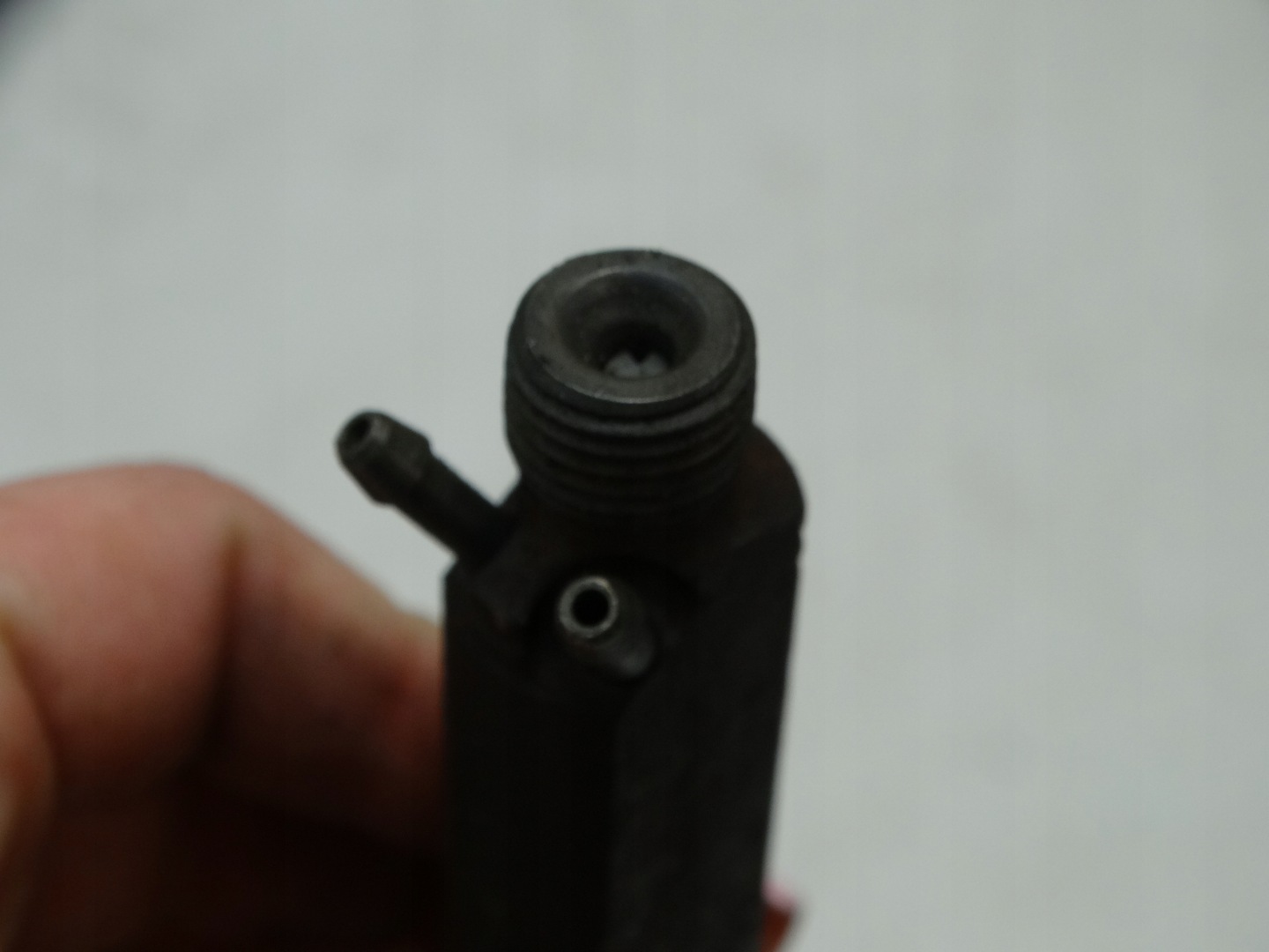 nozzle injector VOLKSWAGEN AUDI 1.9 SDI 028130201C