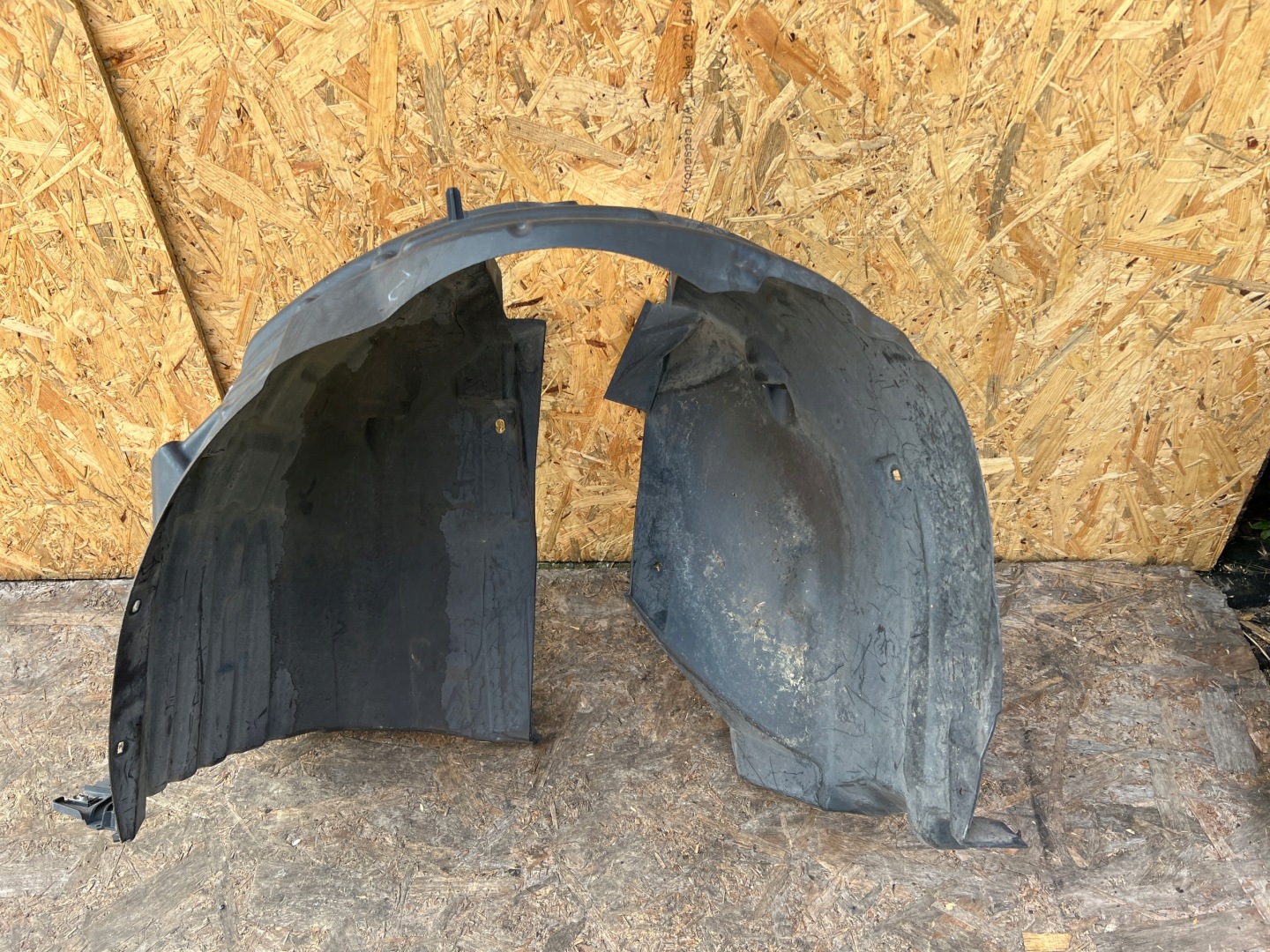 mudguard left front PEUGEOT 208 II 9823309180