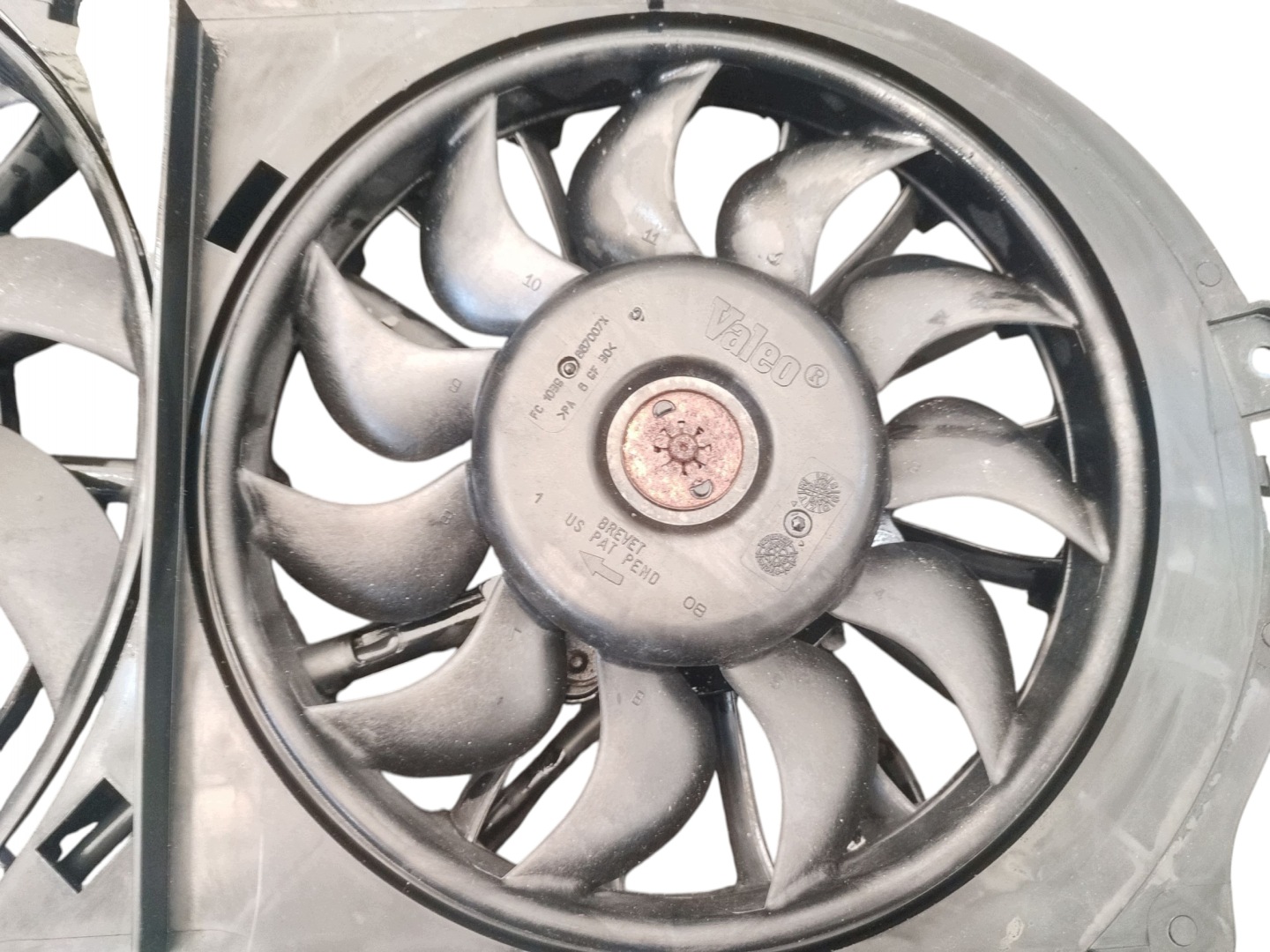 ventilátor vrtule chladiče AUDI A6 C6 3.2 2.8 FSI 4F0121003A