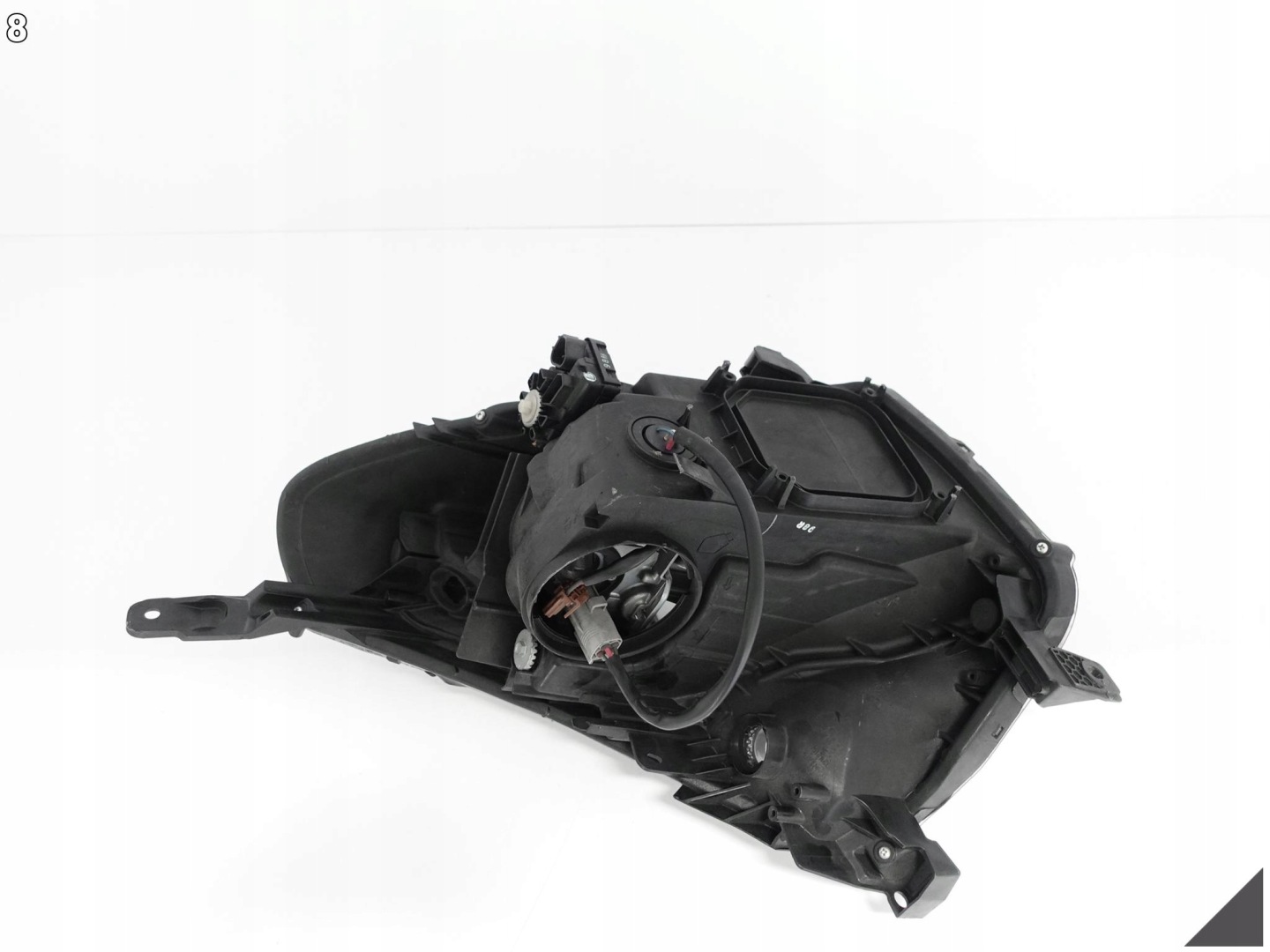 ASTON MARTIN CYGNET 11-13 ZWYKLA light right EU