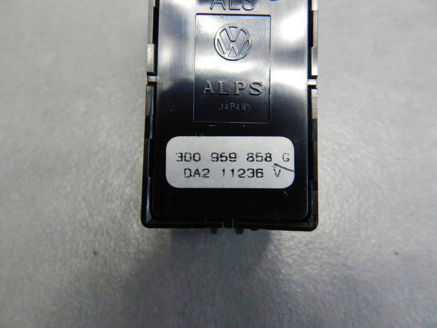 Volkswagen Phaeton window control switch 3D0959858G
