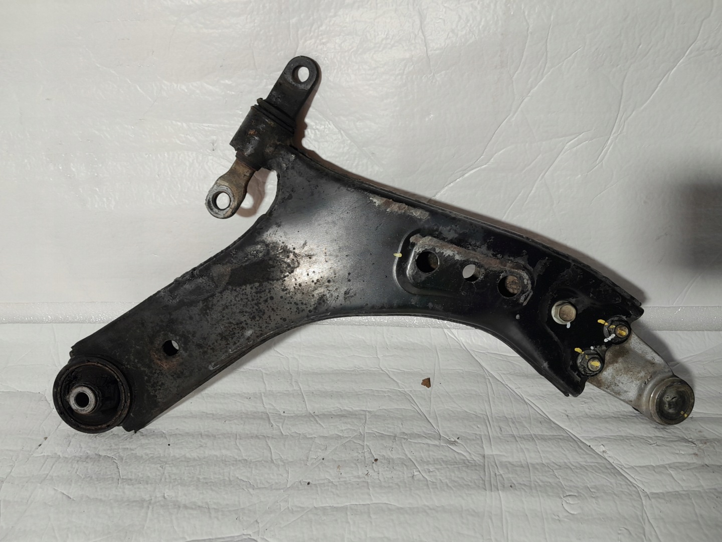 KIA CARNIVAL 2022 arm right front 54501-R0000