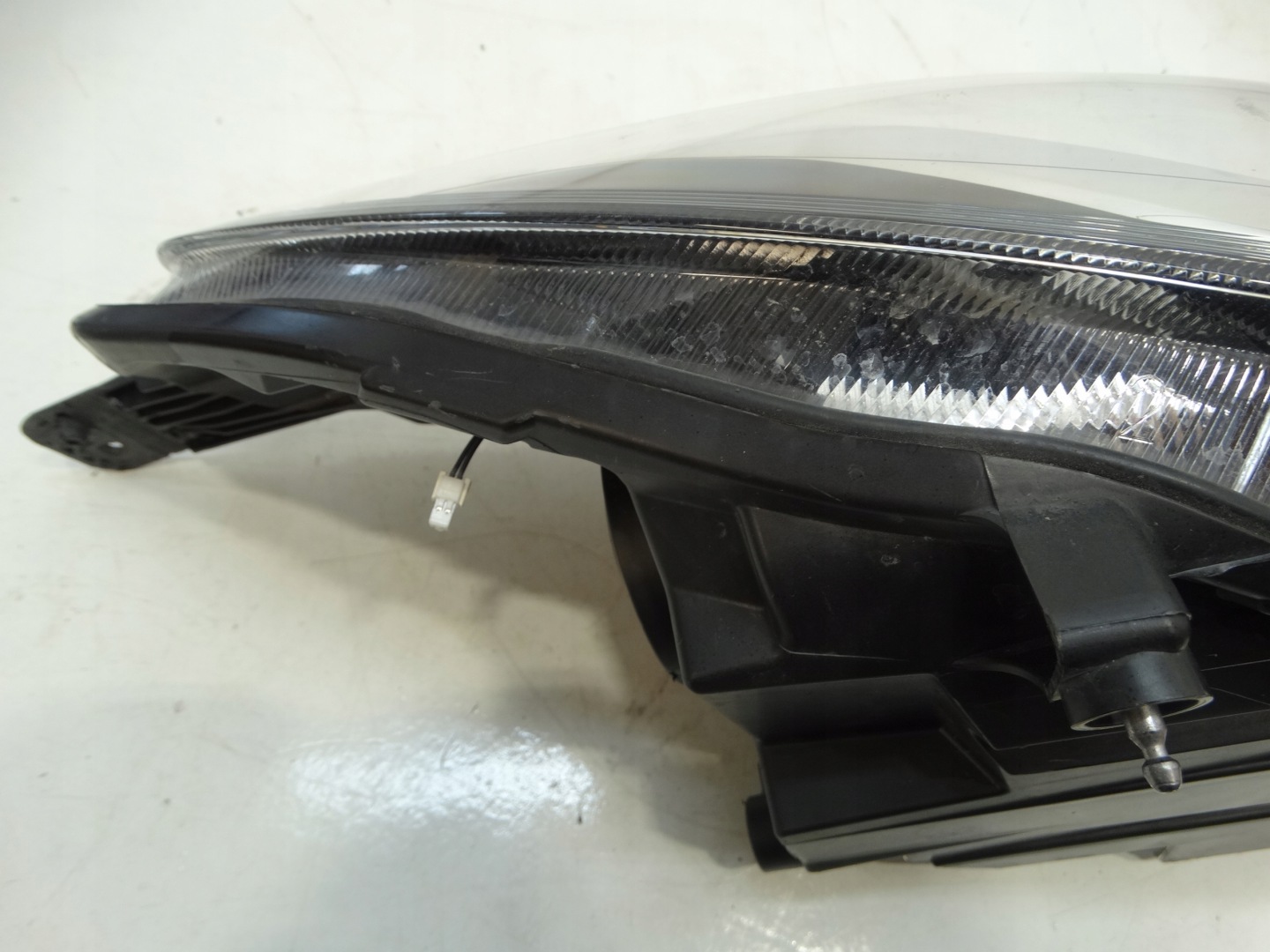 light front right front FORD FIESTA MK8 L1BB-13E014-CD