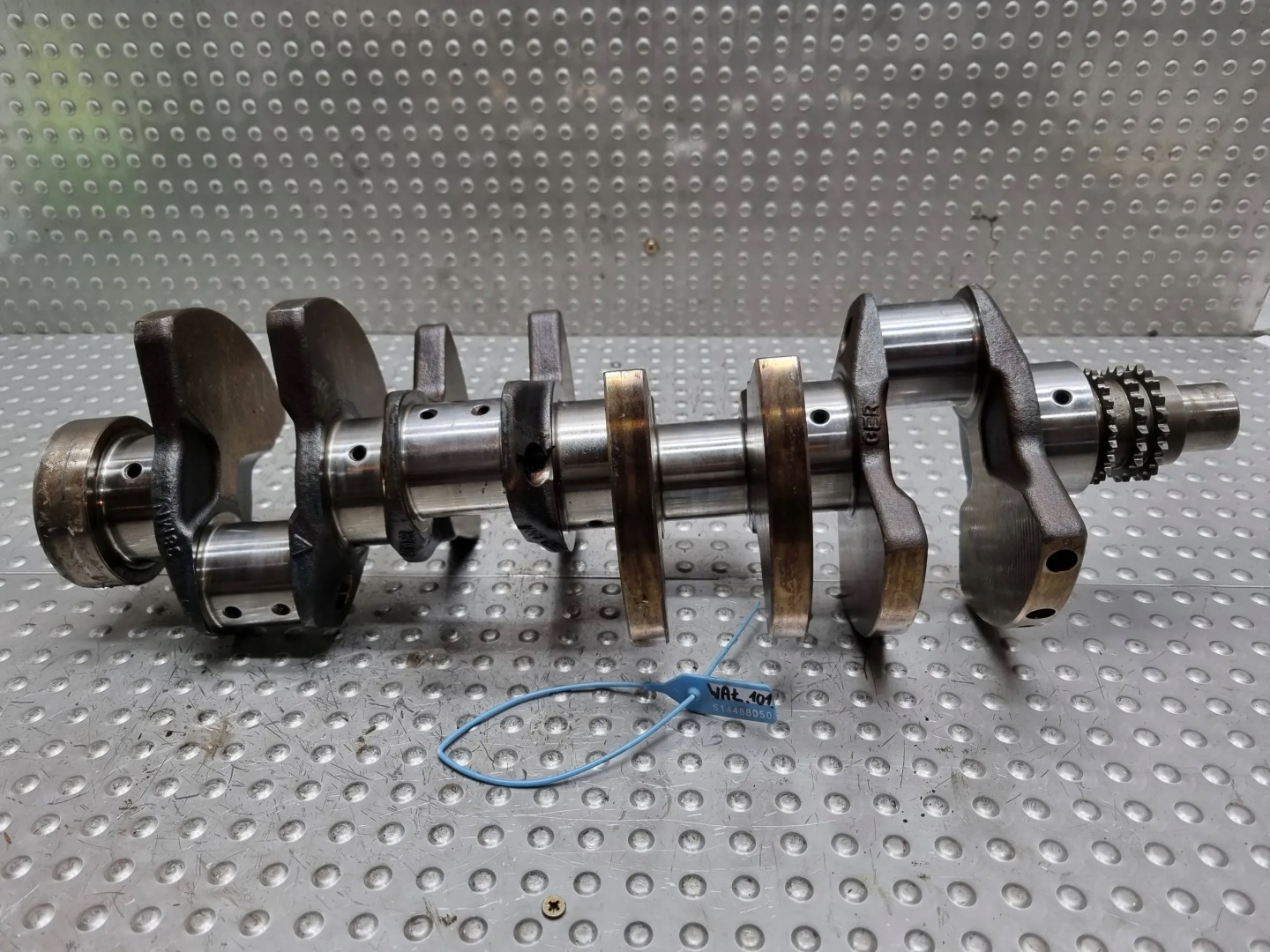 crank 9481015R PORSCHE CAYENNE PANAMERA 970 4.8 V8 M48.20