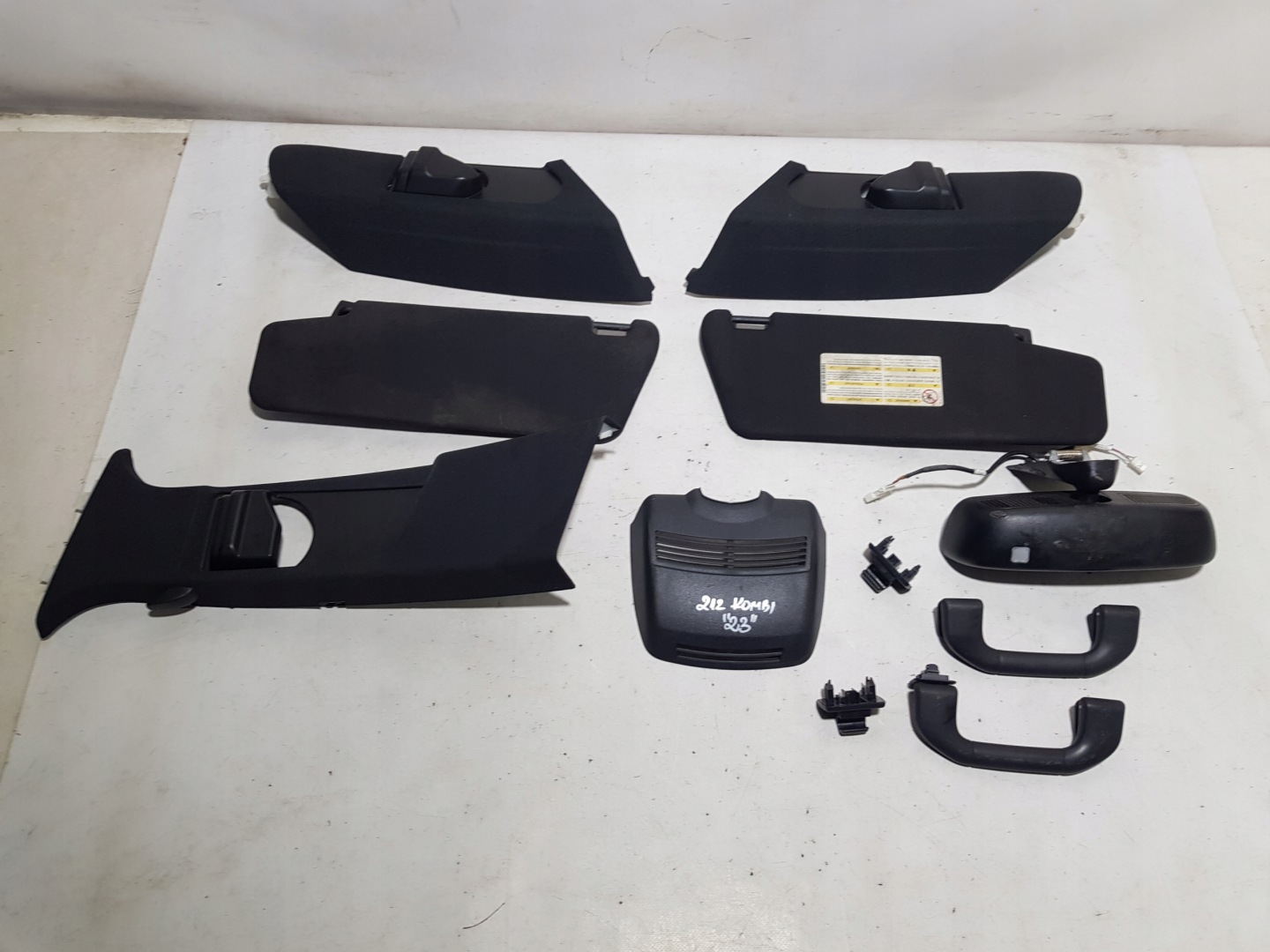 MERCEDES W212 AMG black, inner pillars plastics
