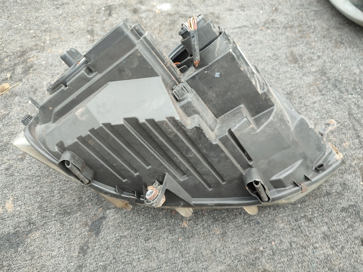 light front left VOLKSWAGEN TRANSPORTER T5 LIFT 09- 7E1941016D