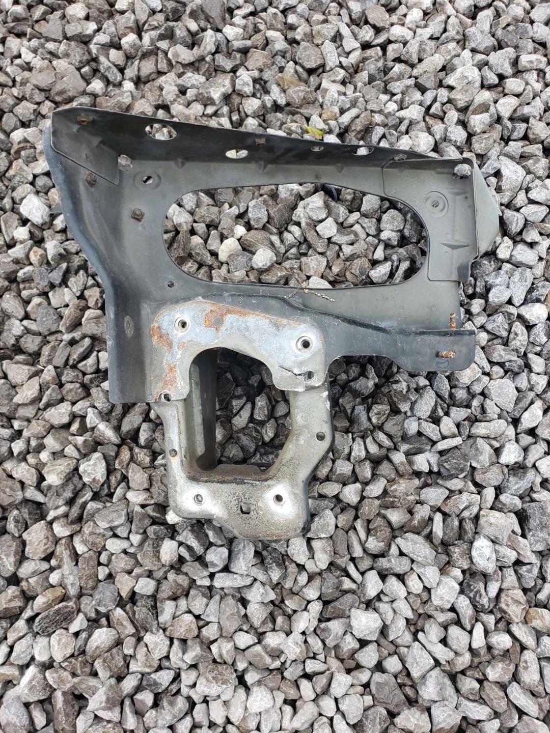 Okular left front SAAB 9-3 II 93 oe 03-07r. support panel for radiators