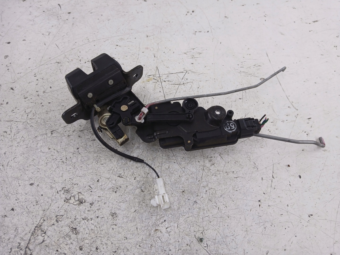 KIA CERATO and lock bonnet boot