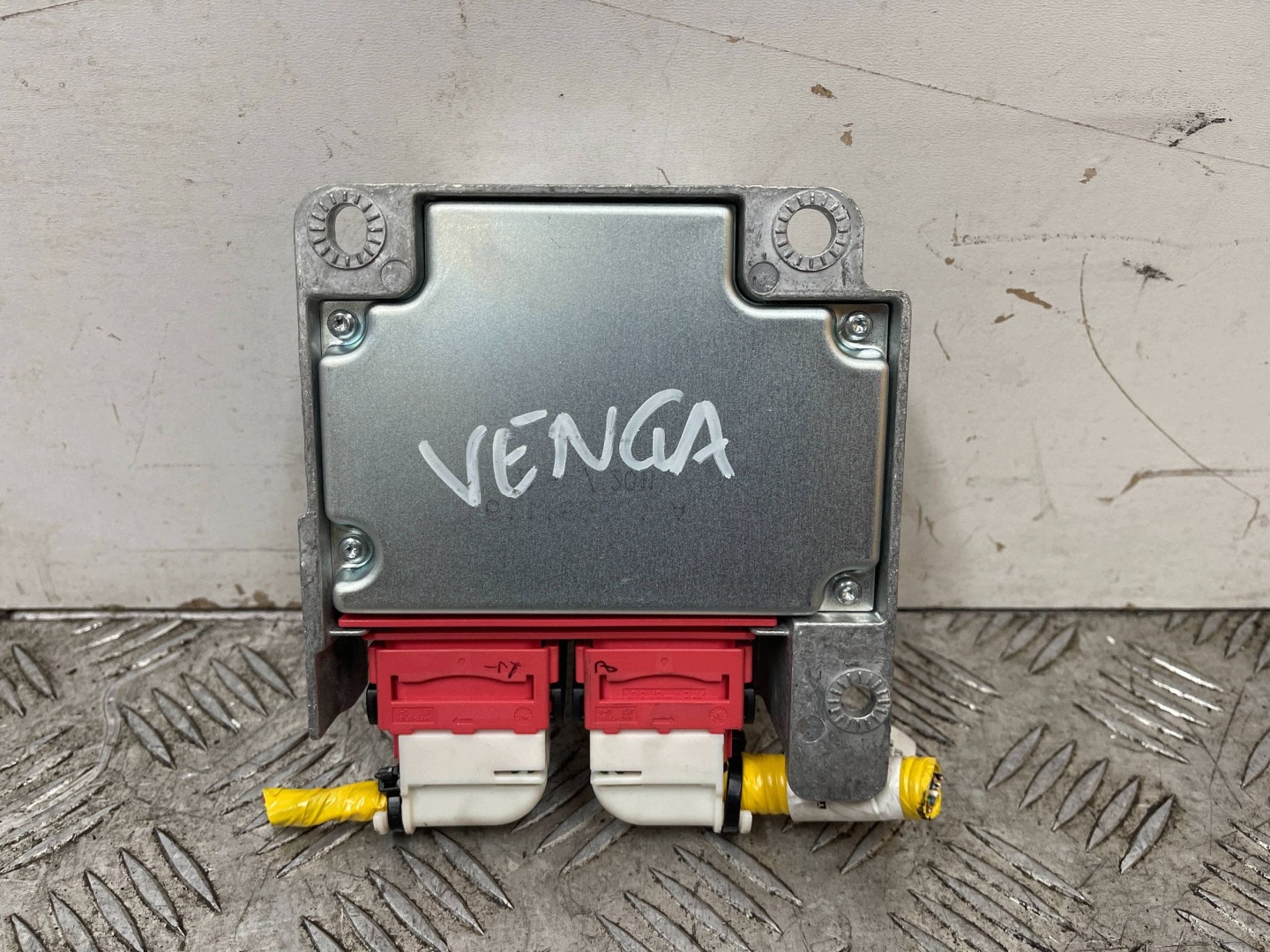 control unit airbag SENSOR KIA VENGA 09- 95910-1P000