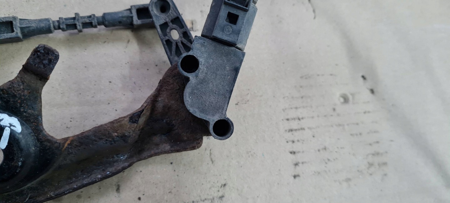 Q5 8R Sensor POZIOMOWANIA lichte links heck 8R0941285G