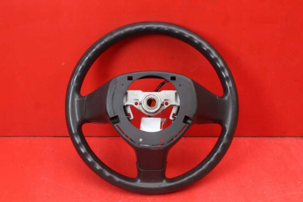 lenkrad MULTIFUNKCJA GS131-05610 SUZUKI SWIFT 4 IV MK6 04-10